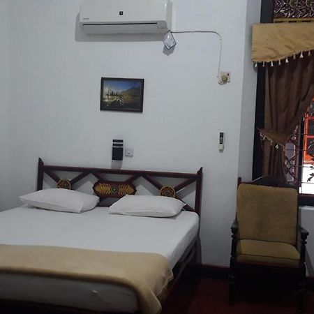 Koolkost At Tenggilis - Minimum Stay 30 Nights Surabaja Exteriér fotografie